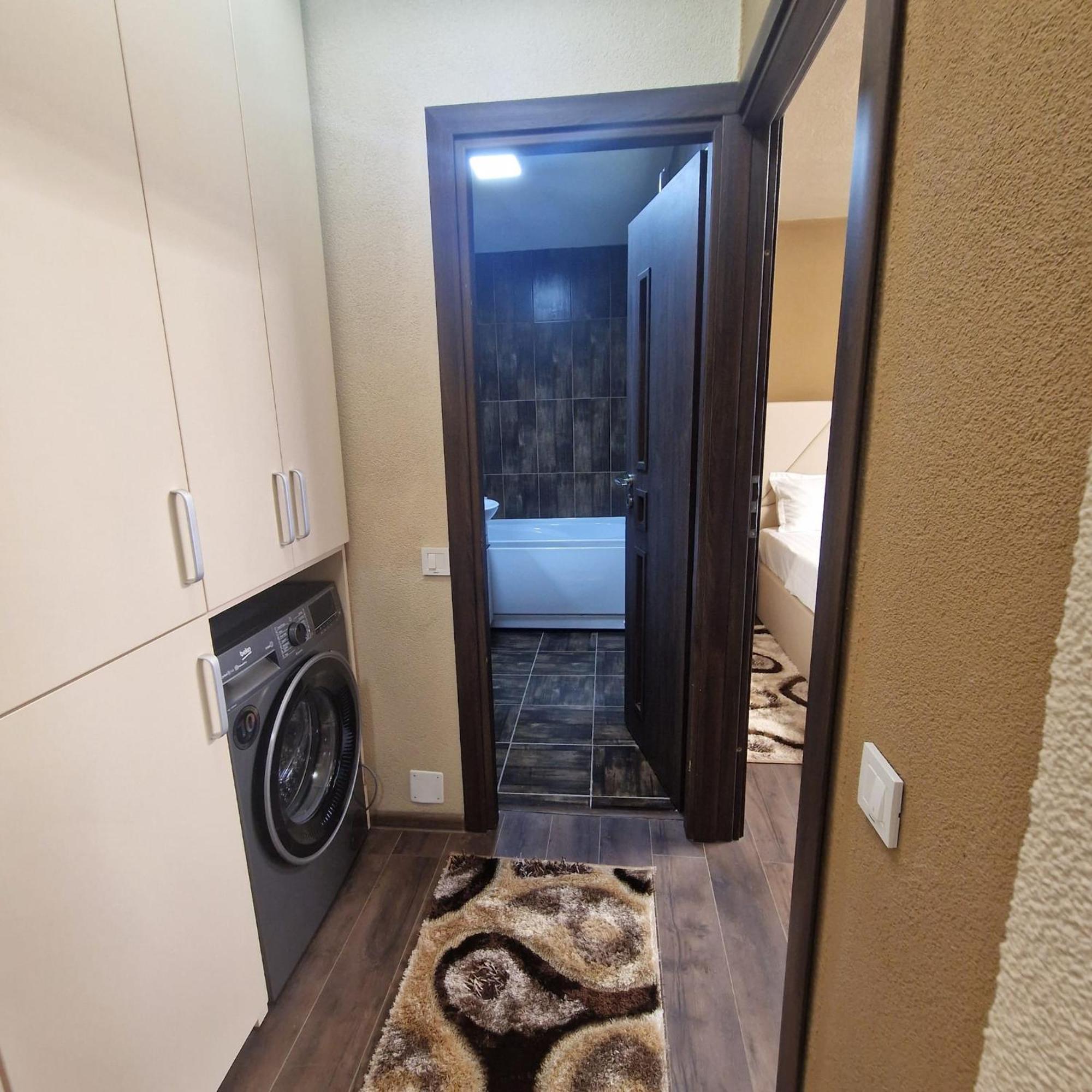 Apartament Iulius 3 Manastire Curtea de Argeş Exteriör bild